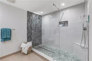 3000 Oasis Grand Blvd, Fort Myers, FL 33916 - Photo 15