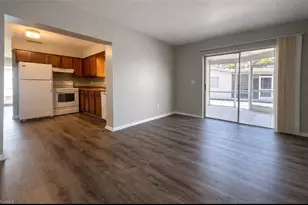 1107 SE 46th Ln, Cape Coral, FL 33904 - Photo 5