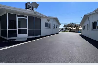 1107 SE 46th Ln #B, Cape Coral, FL 33904 - Photo 17