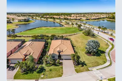 10500 Pistoia Dr, Fort Myers, FL 33913 - Photo 31