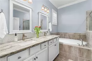 10500 Pistoia Dr, Fort Myers, FL 33913 - Photo 23