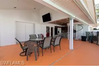 905 SE 27th Ter, Cape Coral, FL 33904 - Photo 17