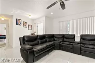 905 SE 27th Terrace, Cape Coral, FL 33904 - Photo 3