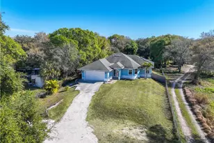 360 18th St NE, Naples, FL 34120 - Photo 3