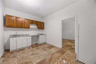 360 18th St NE, Naples, FL 34120 - Photo 25