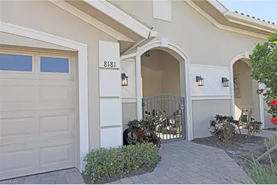 8181 Venetian Pointe Dr, Fort Myers, FL 33908 - Photo 3