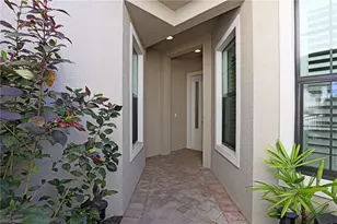 8181 Venetian Pointe Dr, Fort Myers, FL 33908 - Photo 5