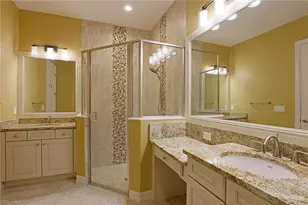 8181 Venetian Pointe Dr, Fort Myers, FL 33908 - Photo 21