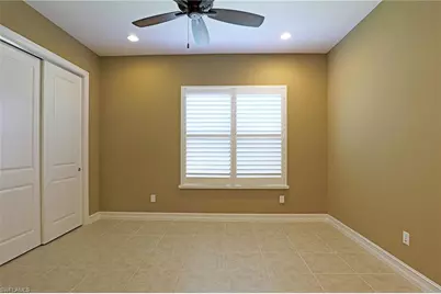 8181 Venetian Pointe Dr, Fort Myers, FL 33908 - Photo 7