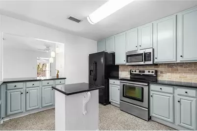 81 Glenmont Dr W, North Fort Myers, FL 33917 - Photo 13