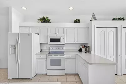 14205 Hilton Head Dr, Fort Myers, FL 33919 - Photo 9