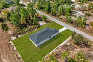 1037 Citrus Ave S, Lehigh Acres, FL 33974 - Photo 19