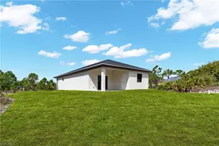 1037 Citrus Ave S, Lehigh Acres, FL 33974 - Photo 17