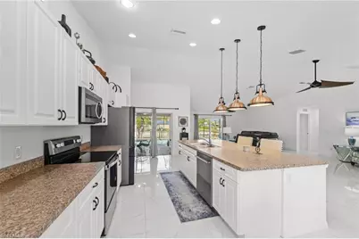 126 SE 15th Pl, Cape Coral, FL 33990 - Photo 7