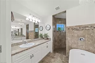 126 SE 15th Pl, Cape Coral, FL 33990 - Photo 23