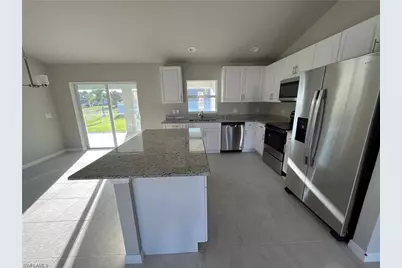 4334 SW 9th Pl, Cape Coral, FL 33914 - Photo 5