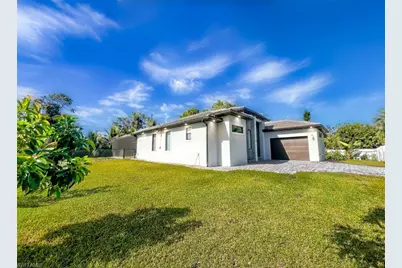 8396 Tolles Dr, North Fort Myers, FL 33917 - Photo 3