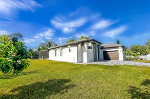 8396 Tolles Dr, North Fort Myers, FL 33917 - Photo 3