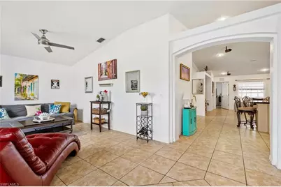 402 SW 46th Ter, Cape Coral, FL 33914 - Photo 9