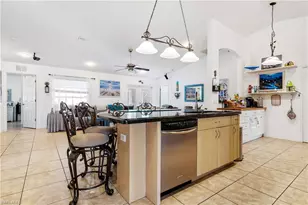 402 SW 46th Terrace, Cape Coral, FL 33914 - Photo 15