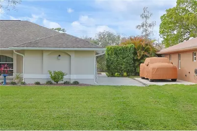 18105 Wells Rd, North Fort Myers, FL 33917 - Photo 7