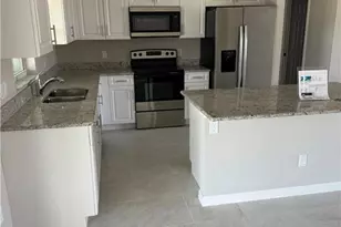 4334 SW 9th Pl, Cape Coral, FL 33914 - Photo 3