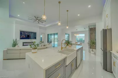 537 NW 18th Pl, Cape Coral, FL 33993 - Photo 15