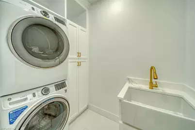 537 NW 18th Pl, Cape Coral, FL 33993 - Photo 17