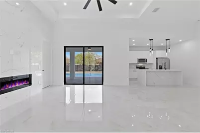 921 NE 15th St, Cape Coral, FL 33909 - Photo 9