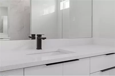 921 NE 15th St, Cape Coral, FL 33909 - Photo 25