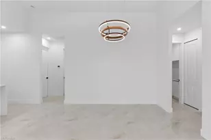 921 NE 15th St, Cape Coral, FL 33909 - Photo 15