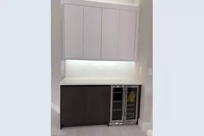 102 NE 8th Pl, Cape Coral, FL 33993 - Photo 11