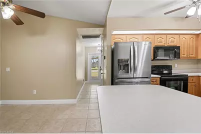 1807 SE 15th St, Cape Coral, FL 33990 - Photo 7
