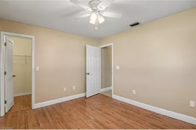 1807 SE 15th St, Cape Coral, FL 33990 - Photo 17