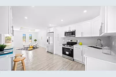 906 Capetown Ave, Lehigh Acres, FL 33974 - Photo 9