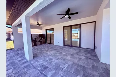 106 NE 8th Pl, Cape Coral, FL 33993 - Photo 33