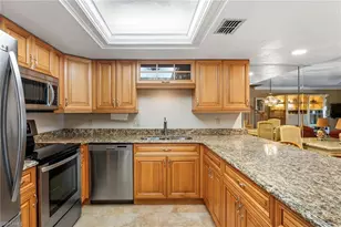 1109 SE 40th St, Cape Coral, FL 33904 - Photo 11