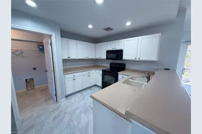 526 NW 1st Ln, Cape Coral, FL 33993 - Photo 3