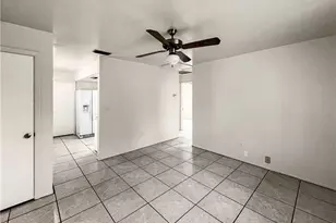2239 Iris Way, Fort Myers, FL 33905 - Photo 7