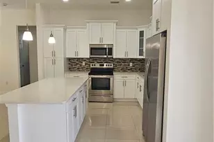 1147 Antonio St E, Lehigh Acres, FL 33974 - Photo 7