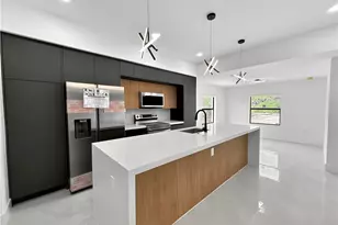 1025 Sentinela Blvd, Lehigh Acres, FL 33974 - Photo 9