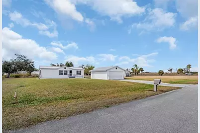 1151 Peaceful Ln, Moore Haven, FL 33471 - Photo 3