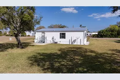 1151 Peaceful Ln, Moore Haven, FL 33471 - Photo 37