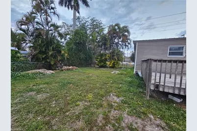 10651 Gladiolus Dr, Fort Myers, FL 33908 - Photo 5