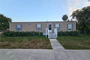 10651 Gladiolus Dr, Fort Myers, FL 33908 - Photo 1