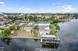 870 Oak St, Fort Myers Beach, FL 33931 - Photo 3