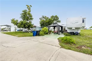 5008 Sandpiper Dr, Saint James City, FL 33956 - Photo 3