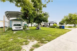 5008 Sandpiper Dr, Saint James City, FL 33956 - Photo 5