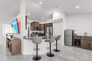 3509 SW 8th Ct, Cape Coral, FL 33914 - Photo 7