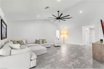 3509 SW 8th Ct, Cape Coral, FL 33914 - Photo 11